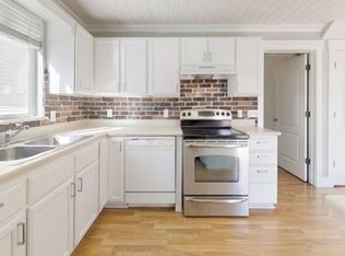 1301 Dunmore Dr, Springville, UT 84663