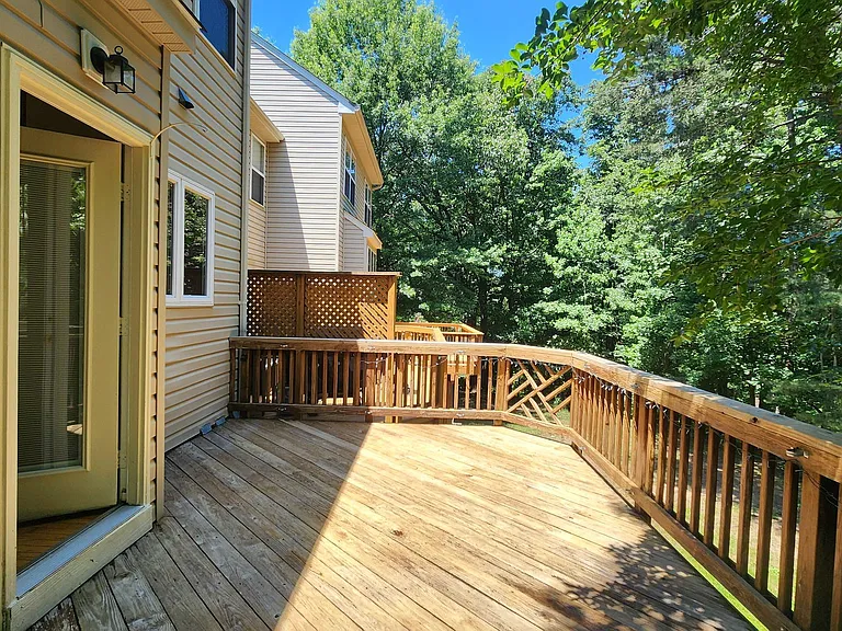 7719 Sullivan Cir — Photo 12