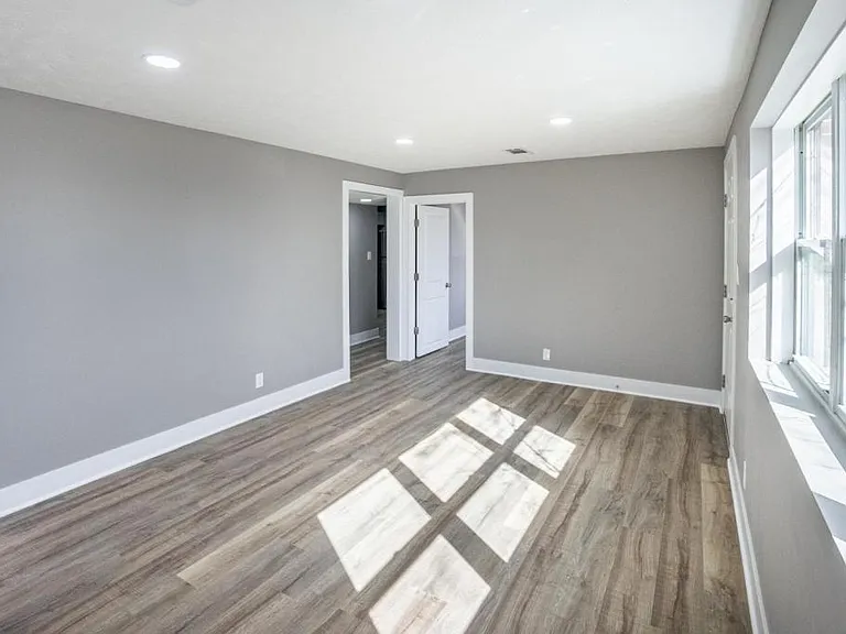 105 Lawre Cir #1 — Photo 8