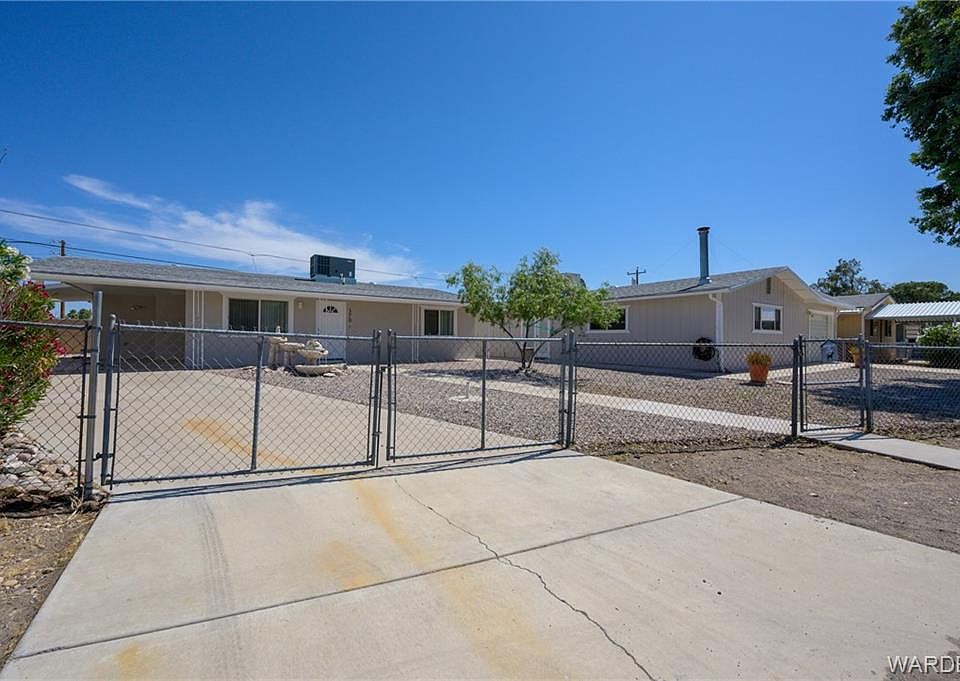 1st image of 370 Harbor Pl