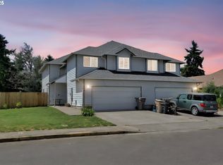 860 S 8th St, Harrisburg, OR 97446