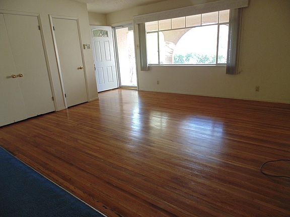 3rd image of 9716 Chapala Dr NE