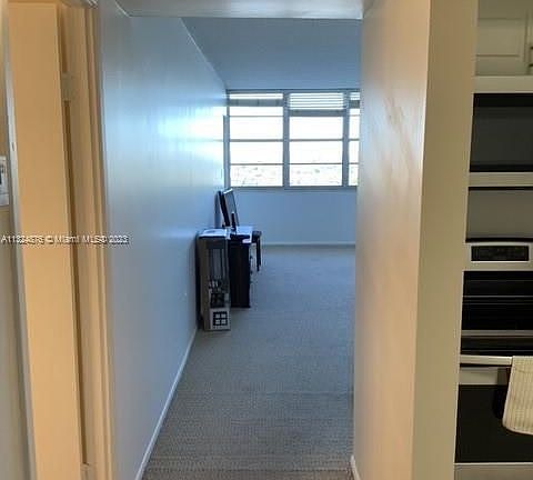 4th image of 1301 Miami Gardens Dr #Penthouse 14w