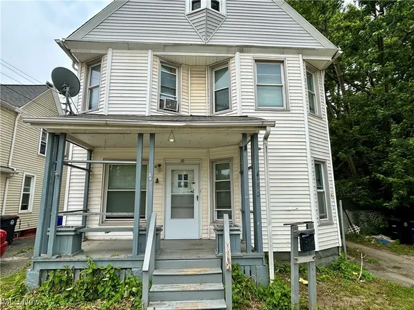 3180 W 90th St, Cleveland, OH 44102