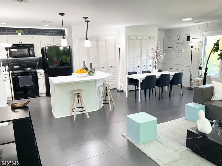 18 Sam Bonnell Dr — Photo 2