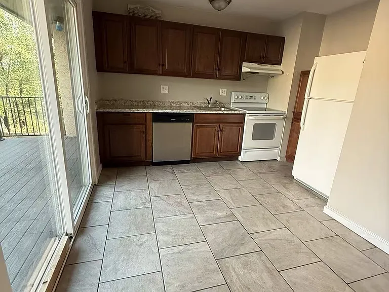 2809 King St #D — Photo 10