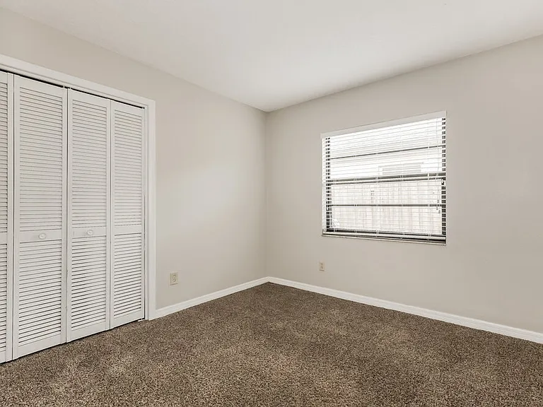 1440 Tiverton Dr — Photo 13
