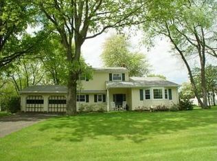 92 Ivy Ln, Bridgewater, NJ
