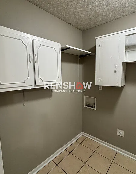 2890 Meadowbrook Dr — Photo 17