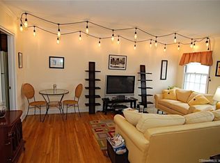 202 Park St #15, New Canaan, CT 06840