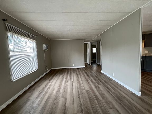 5th image of 10246 Cypress Cove Ln