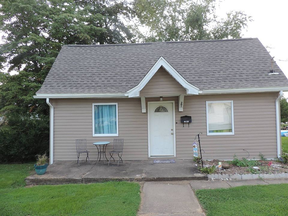1st image of 301 Highland Dr