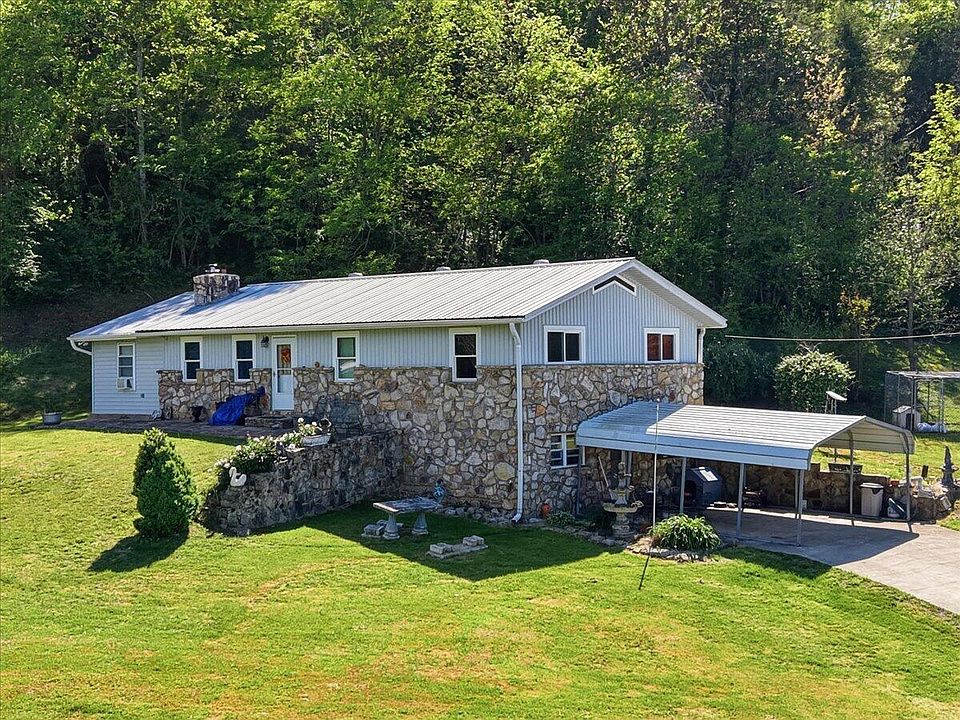 1st image of 285 Matthews Ln