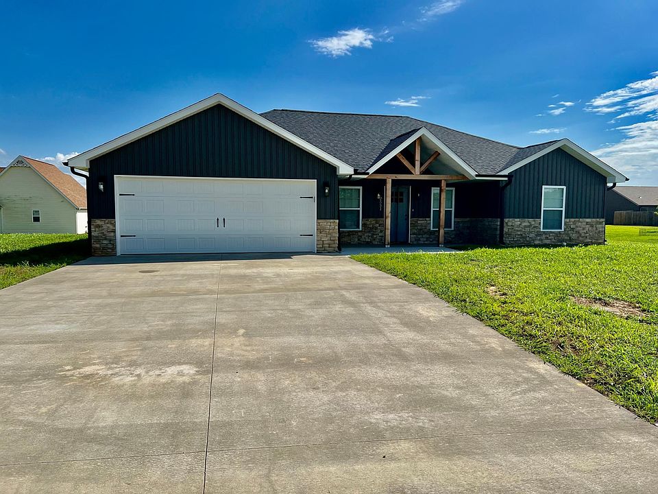 2551 Cortland Dr, Jackson, MO