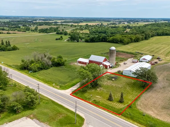 N7592 State Highway 114, Sherwood, WI 54169