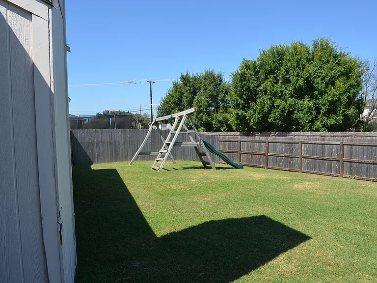 2521 Creek Dr — Photo 25