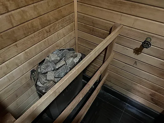 Rented by Tapiro Realty | media 11