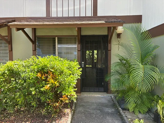 2 bed, 1.5 bath, 817 sqft, $2,600 — Photo 1