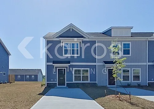 2495 Banyon Cir Photo 1
