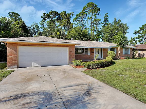3rd image of 1420 Belleshore Cir