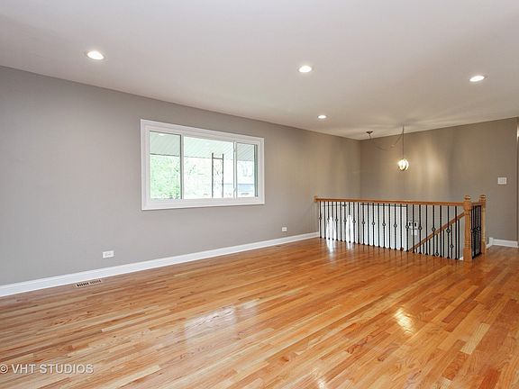 2nd image of 17821 Princeton Ln