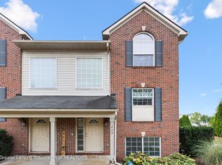 1423 Academy Ln, Lansing, MI 48906