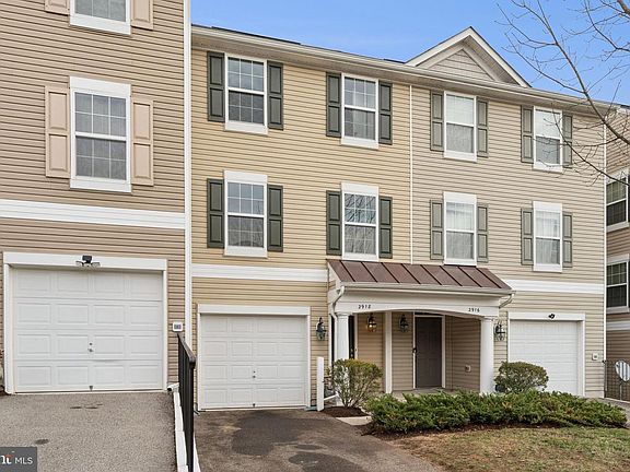 2nd image of 2918 Truffle Oak Pl