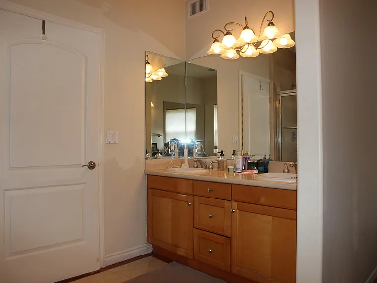 11871 Iowa Ave #104 — Photo 14