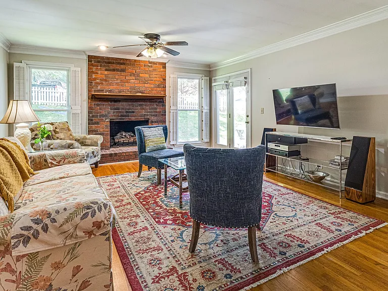 1521 Pinkerton Rd — Photo 10