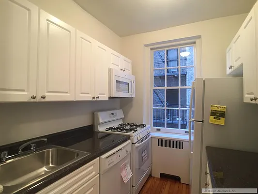 Rented by Sovereign Associates | media 31