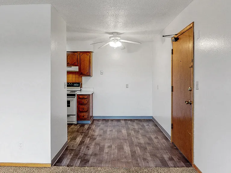 Plaza Manor — Photo 86
