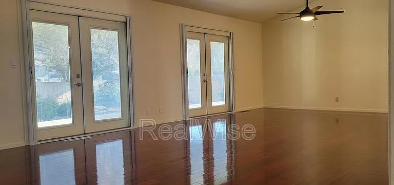 1267 Ironwood Dr — Photo 5