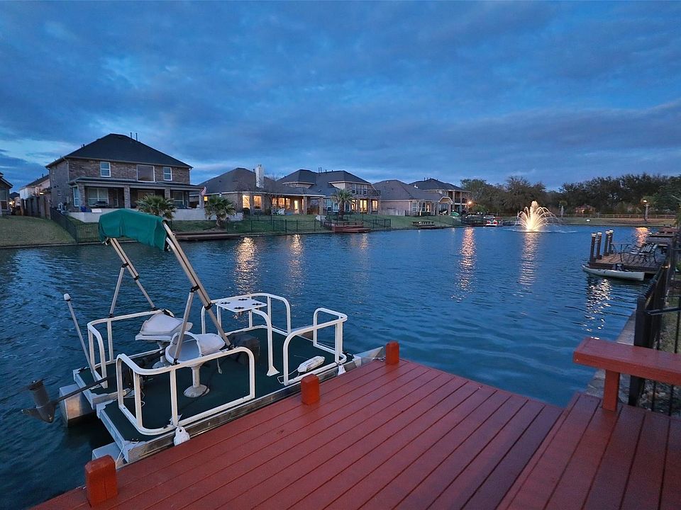 1st image of 17822 Sugarloaf Bay Dr