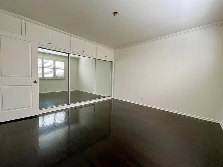 8674 Chalmers Dr #3 — Photo 12