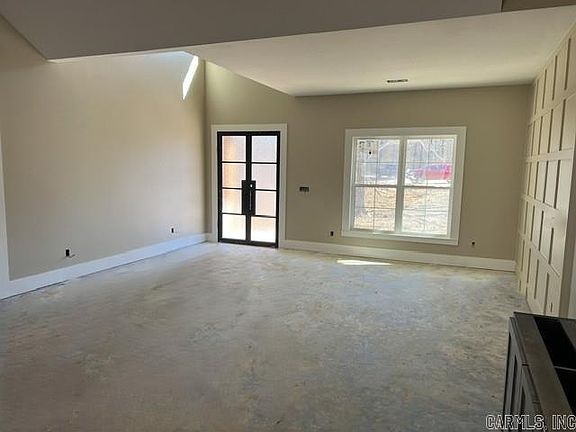 3rd image of Avilla Manor Trl