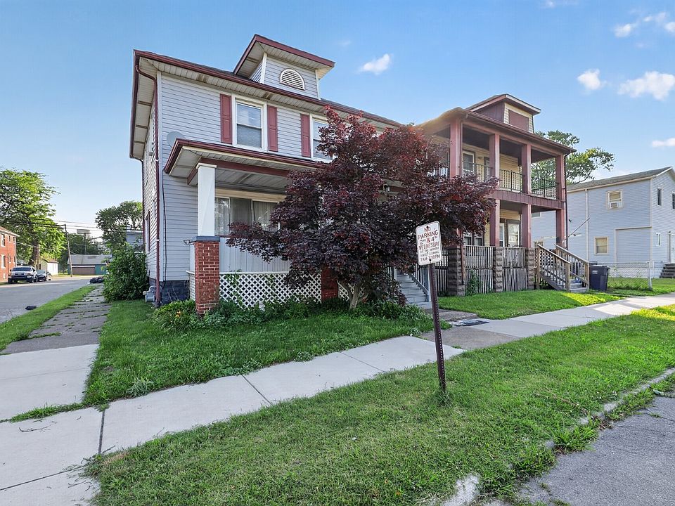 67 E Pleasant St, photo 4