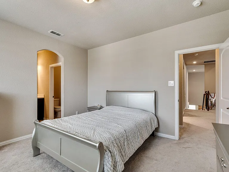 7148 Chelsea Dr — Photo 15