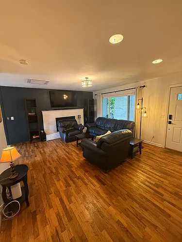 2093 19th St Photo 1