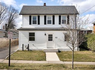 63 Linden St, Manhasset, NY 11030