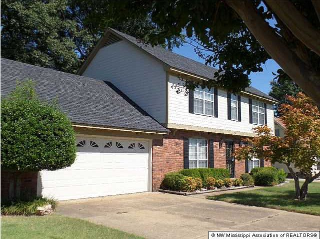 1st image of 590 Greencliff Dr