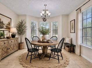 201 Red Oak Cir, Brazoria, TX 77422
