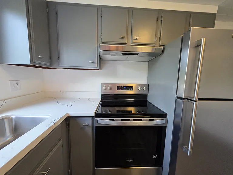 184 Belvedere St #1 — Photo 16