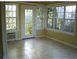 4th image of 205 Ryan Ave