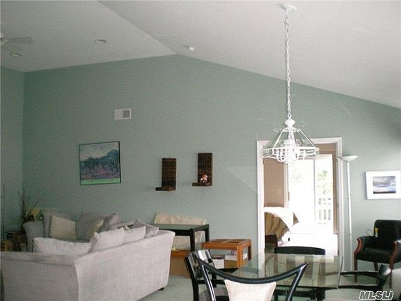5th image of 2502 Willow Pond Dr