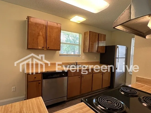 105 Viola Ct — Photo 8