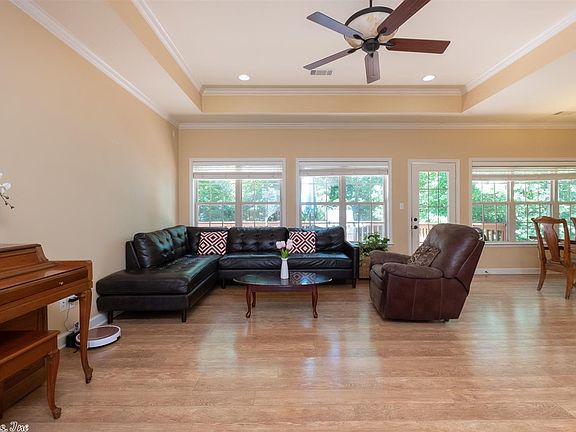 3rd image of 1126 English Oak Dr