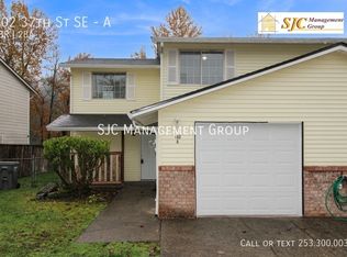 802 37th St SE #A, Auburn, WA 98002