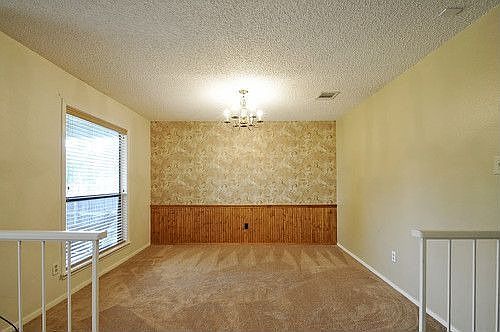 4th image of 3400 Monument Dr