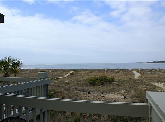 3rd image of 13102 Pelican Watch Villas