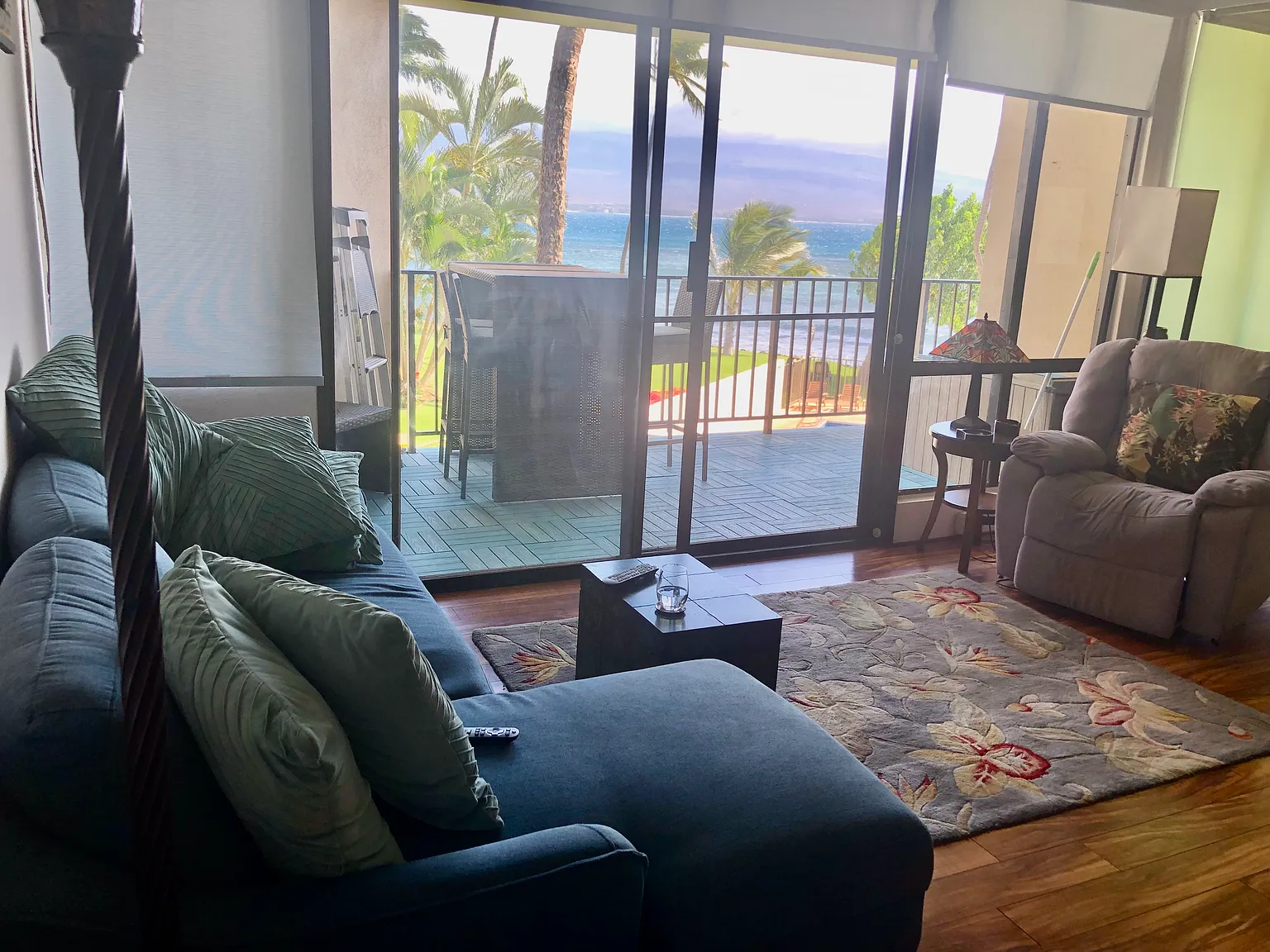 2 bed, 879 sqft, $3,500 — Photo 2